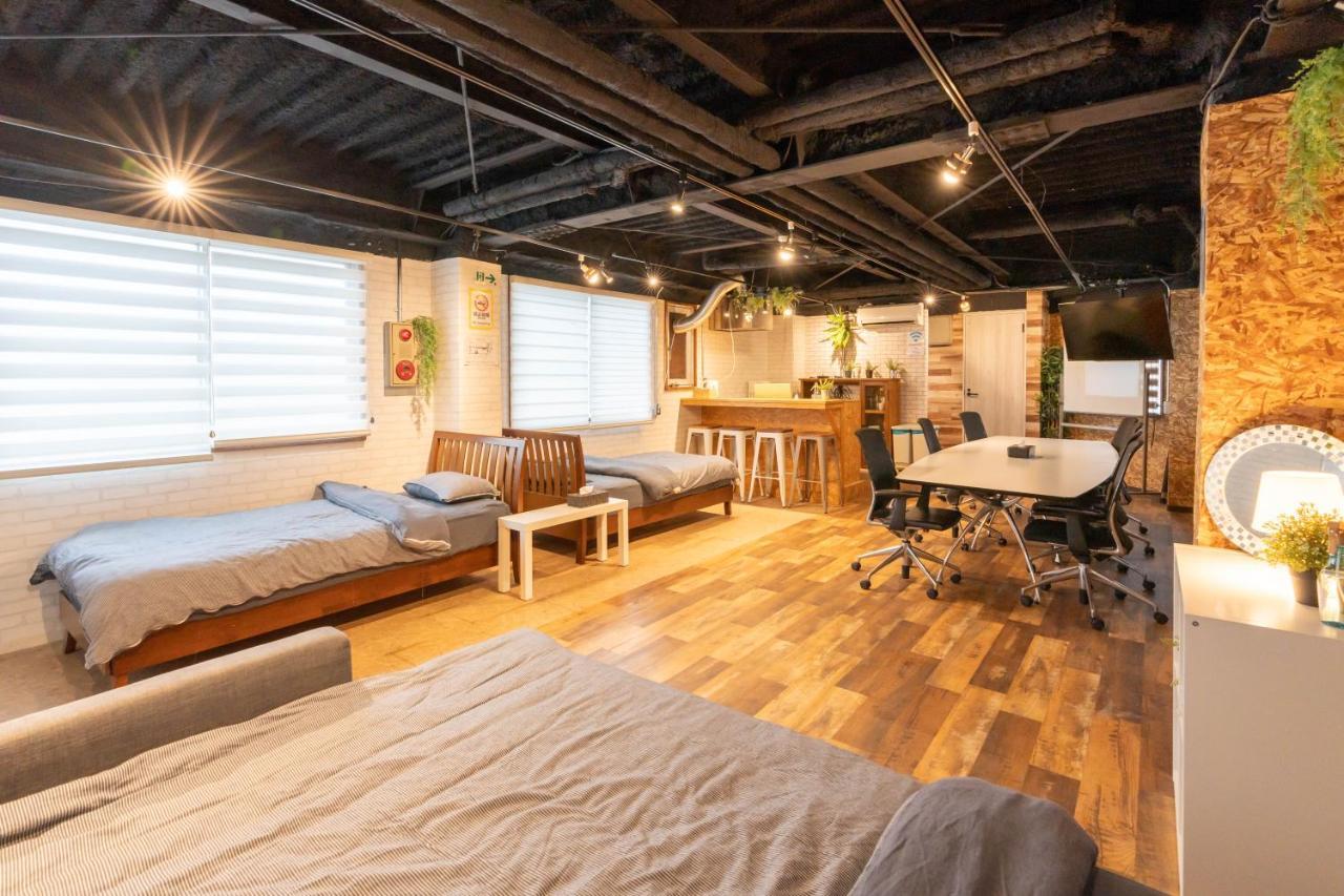 U.House Aparthotel Osaka Esterno foto